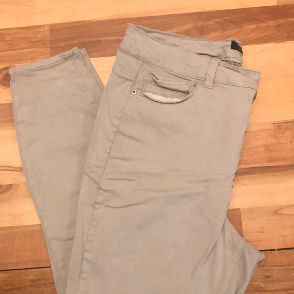 Rue 21 Jeggings size 16